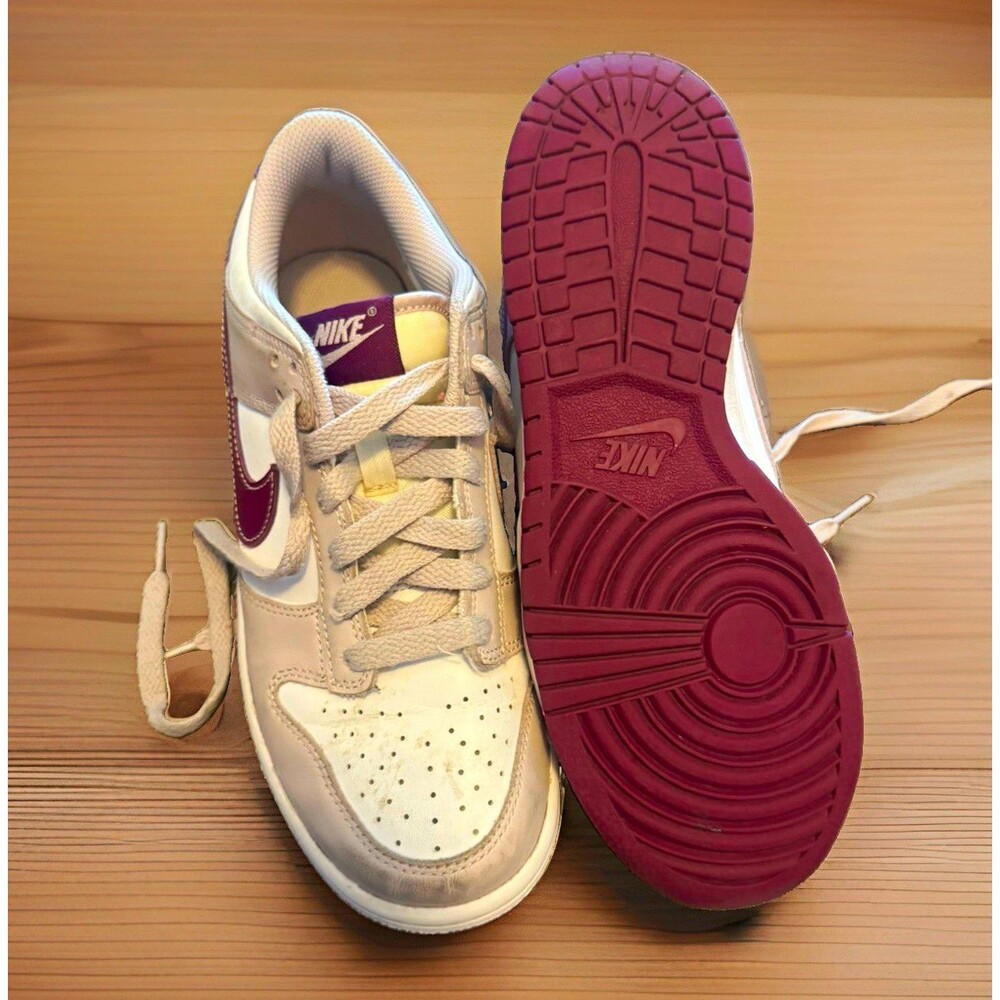 Nike Dunk Low Unisex Kids 6.5Y White/Purple Leather Sneakers FB9109-104